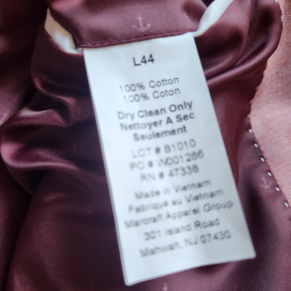 Suit - Picture 3 of 8